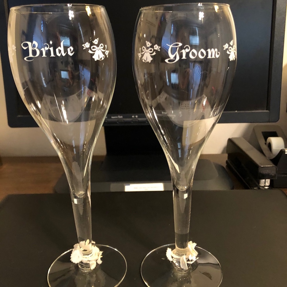Bride & Groom champagne glasses.